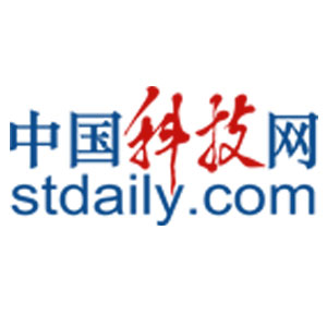 教师在幼儿园内驾车撞倒名孩子致死